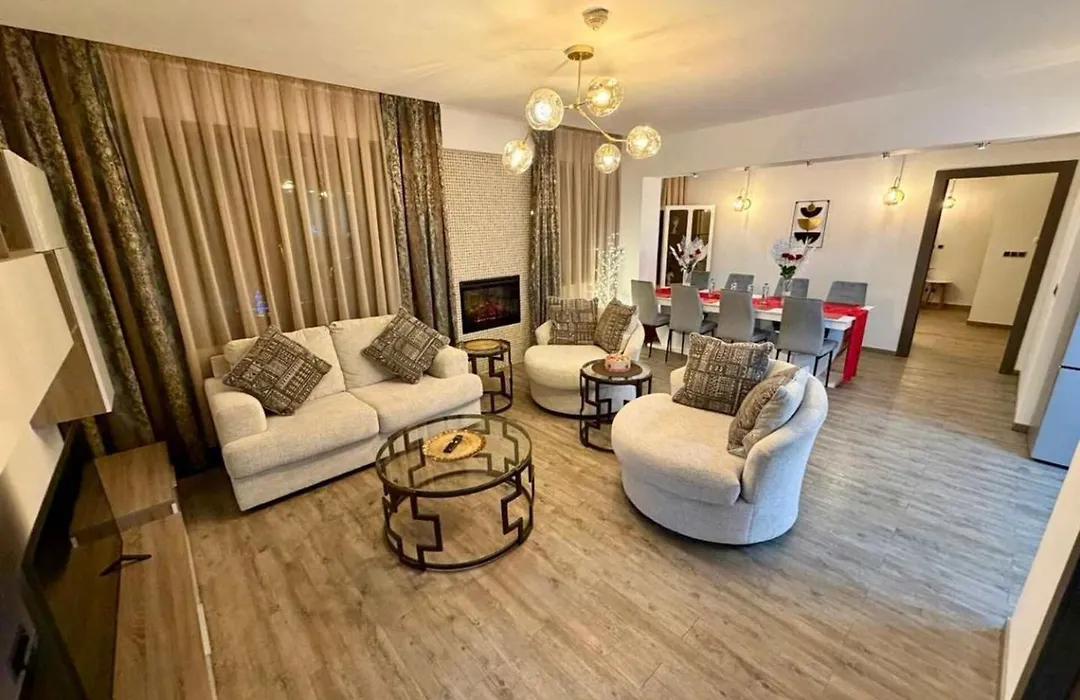 Gorgeous Luxury Apartment By Managr-1